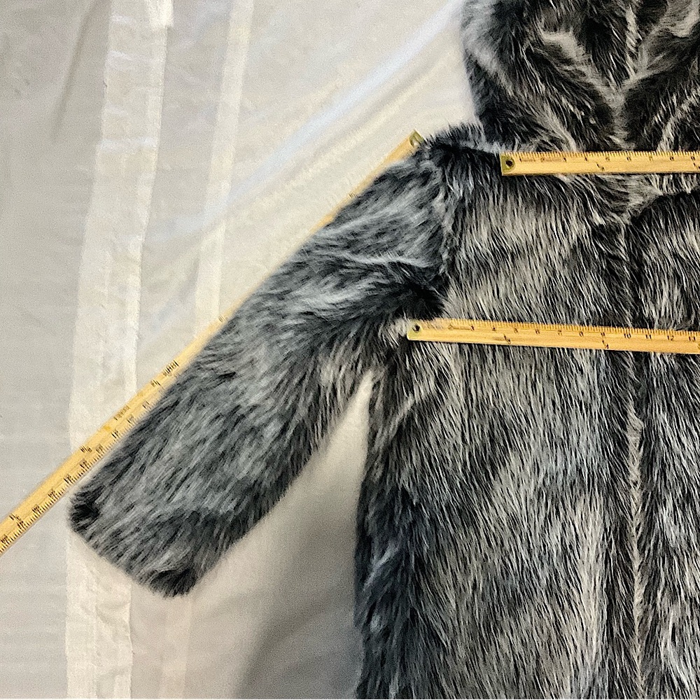 NWT  Faux Fur Arctic Fox Silver Black Long Thick Heavy Beautifulb Coat Large - Picture 13 of 16